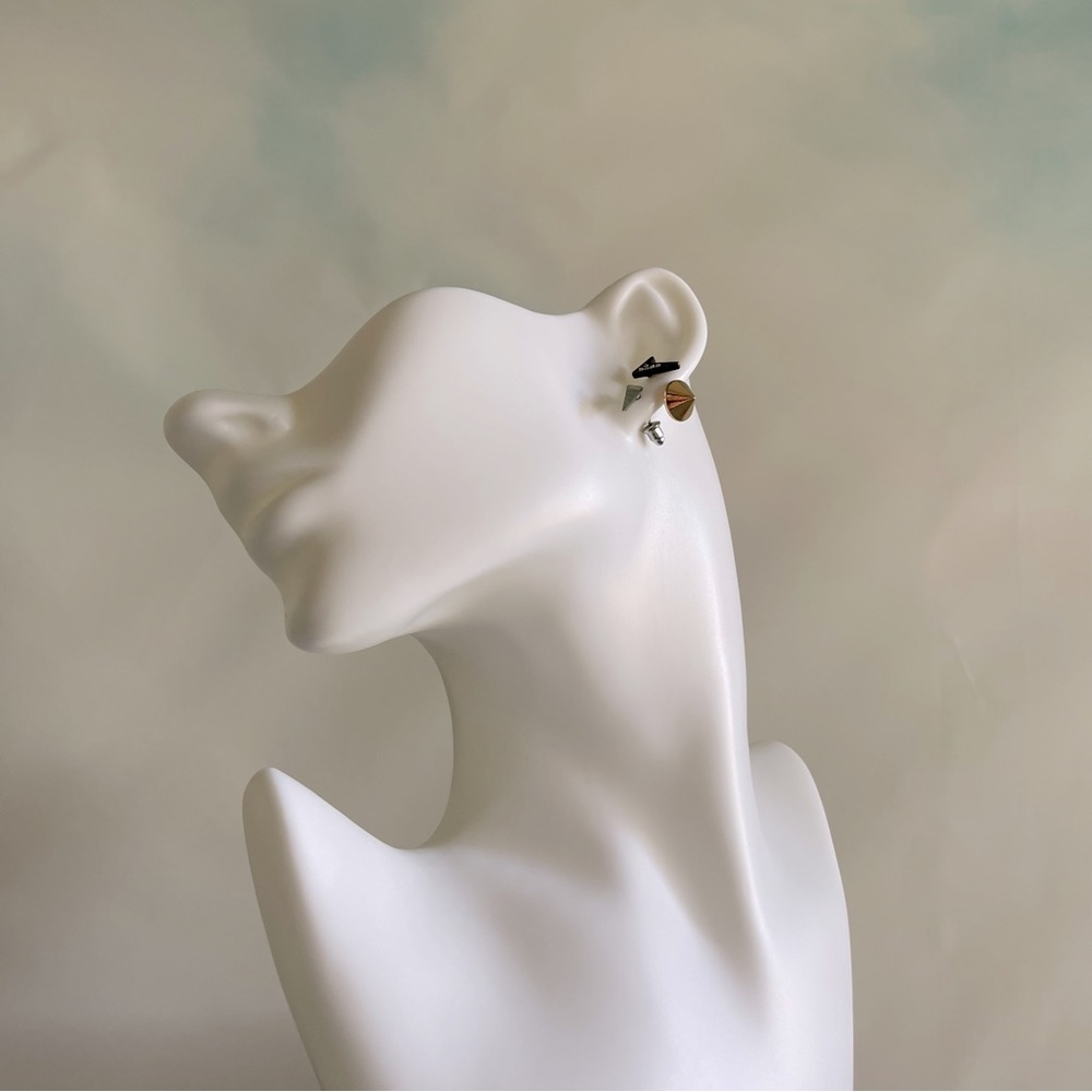 Mismatch Mix Metal Stud Set from Forever 21